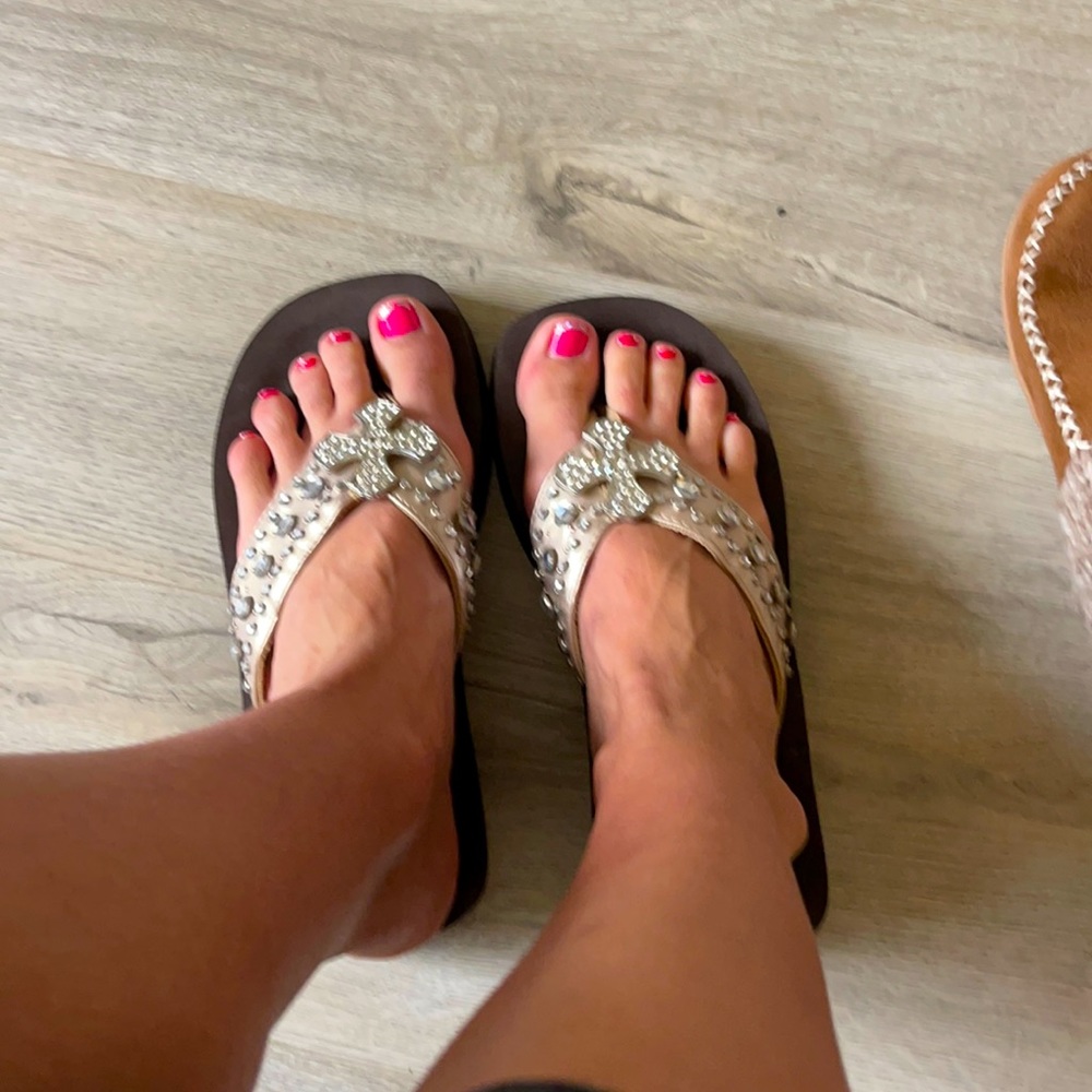 Flip flops